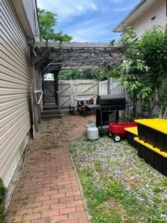 216 Broadway Property Photo 6