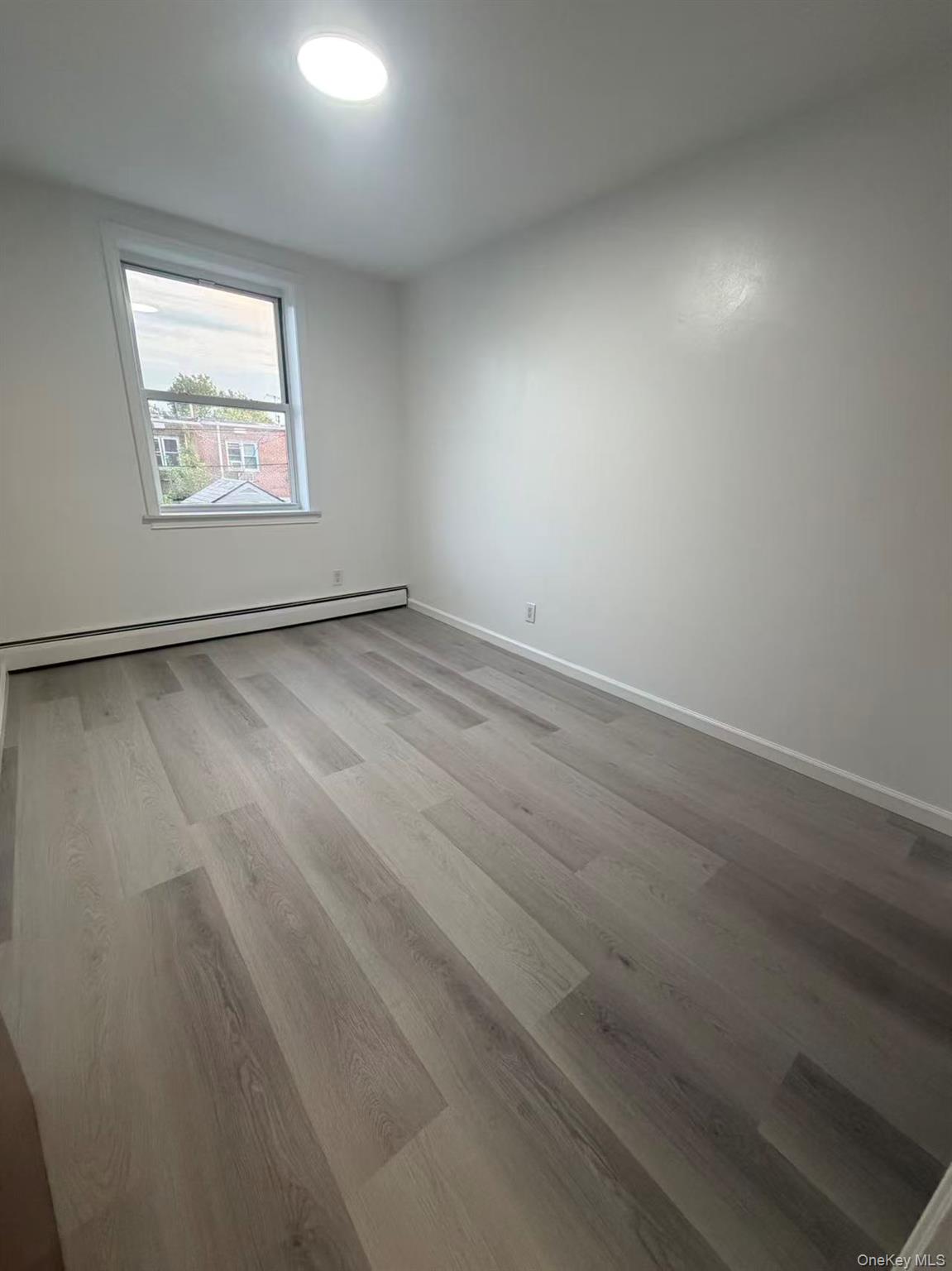 14442 Willets Point Boulevard Property Photo 5