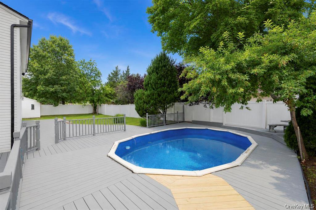 779 Peconic Avenue Property Photo 9