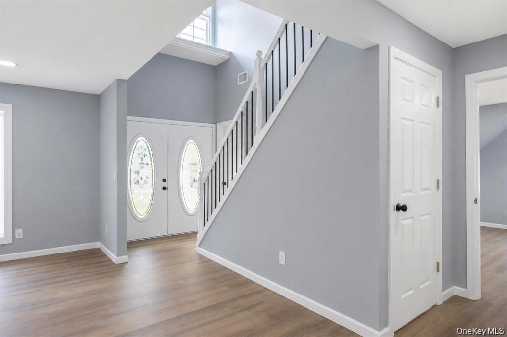 779 Peconic Avenue Property Photo 11