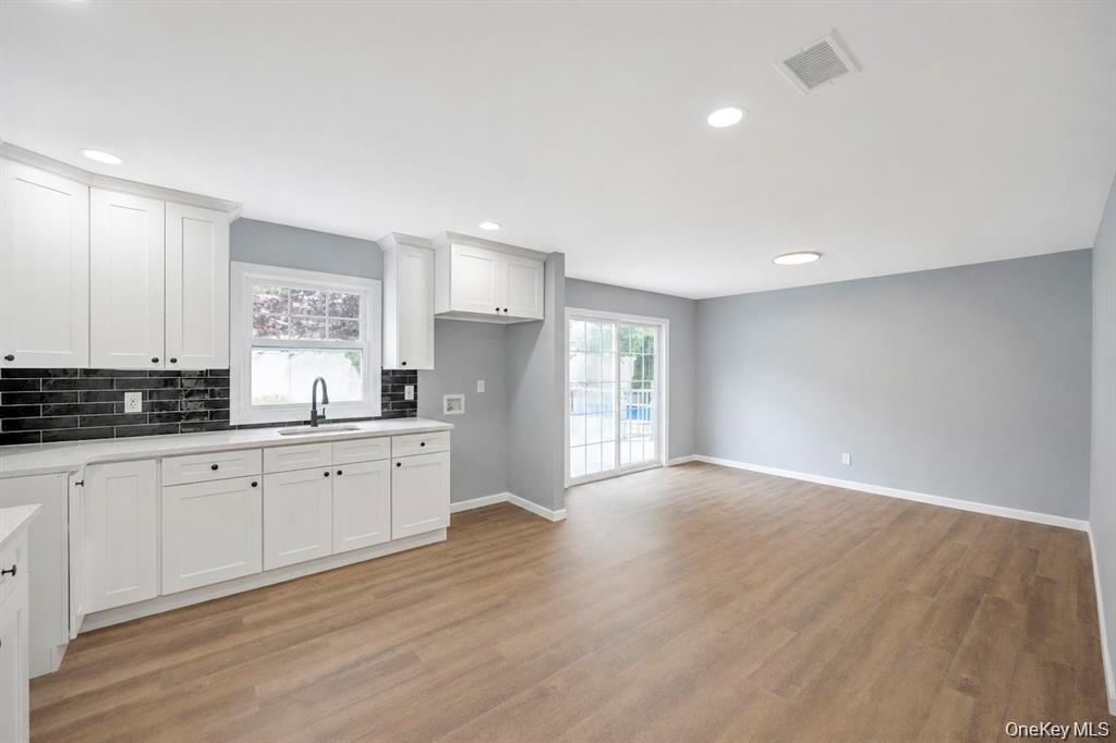 779 Peconic Avenue Property Photo 21