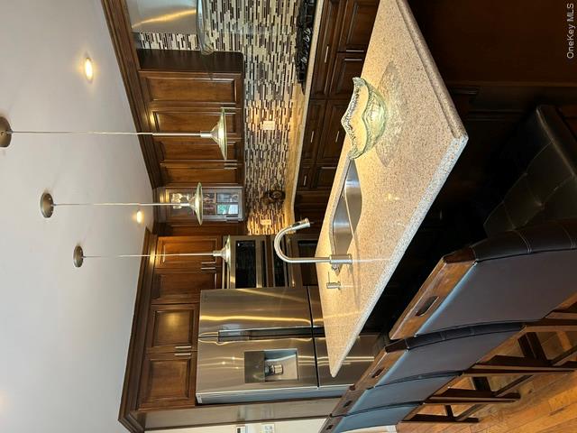 1038990 Property Photo 4