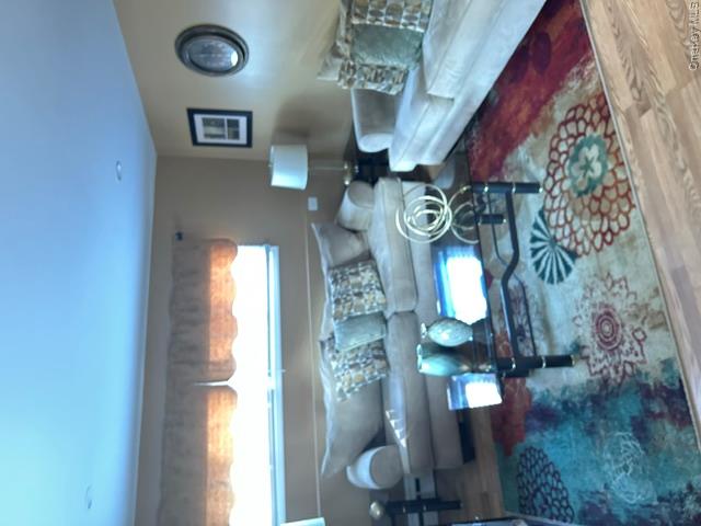 1038990 Property Photo 14