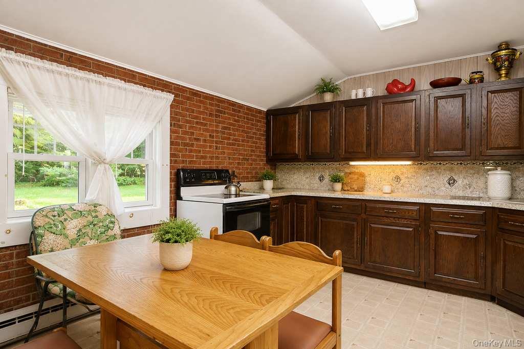 198 Pine Grove Road Property Photo 17