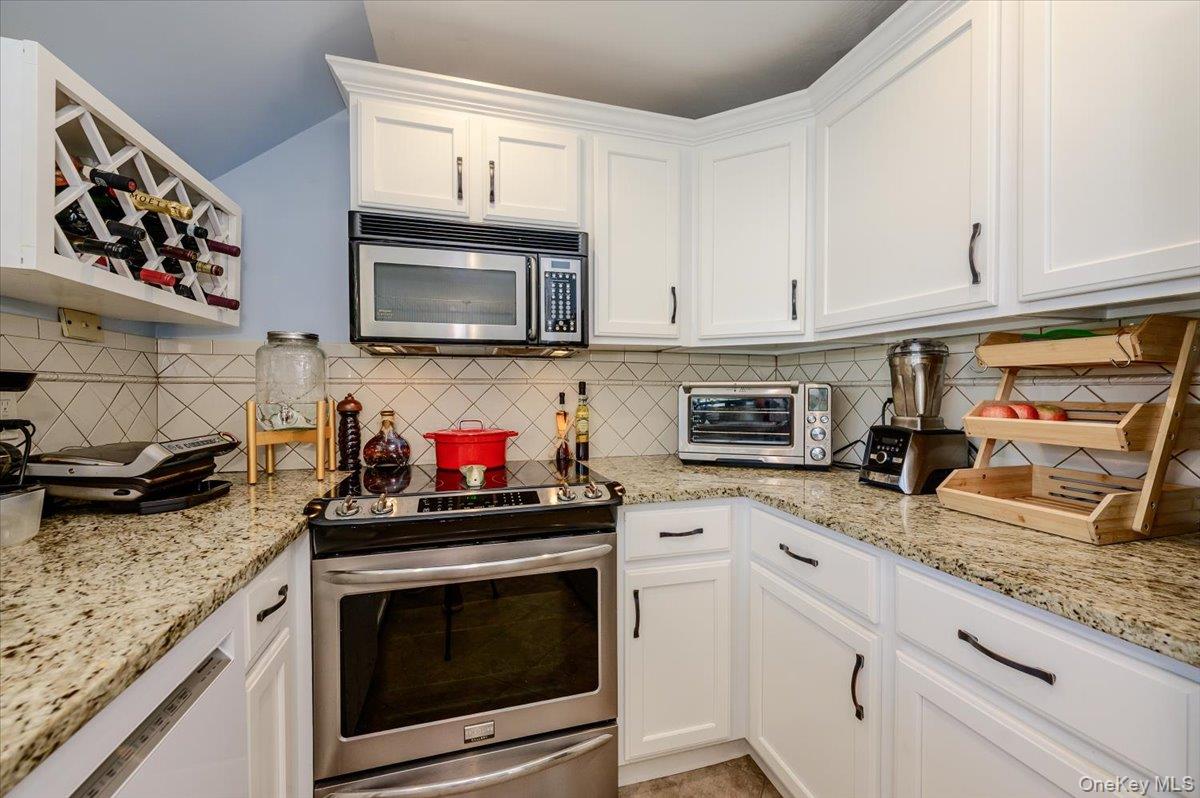 543 W Broadway A Property Photo 12