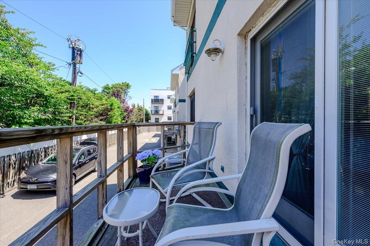 543 W Broadway A Property Photo 19