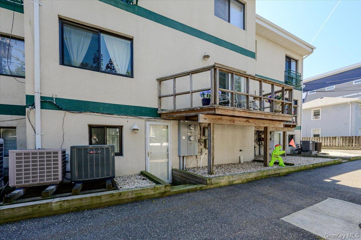 543 W Broadway A Property Photo 23