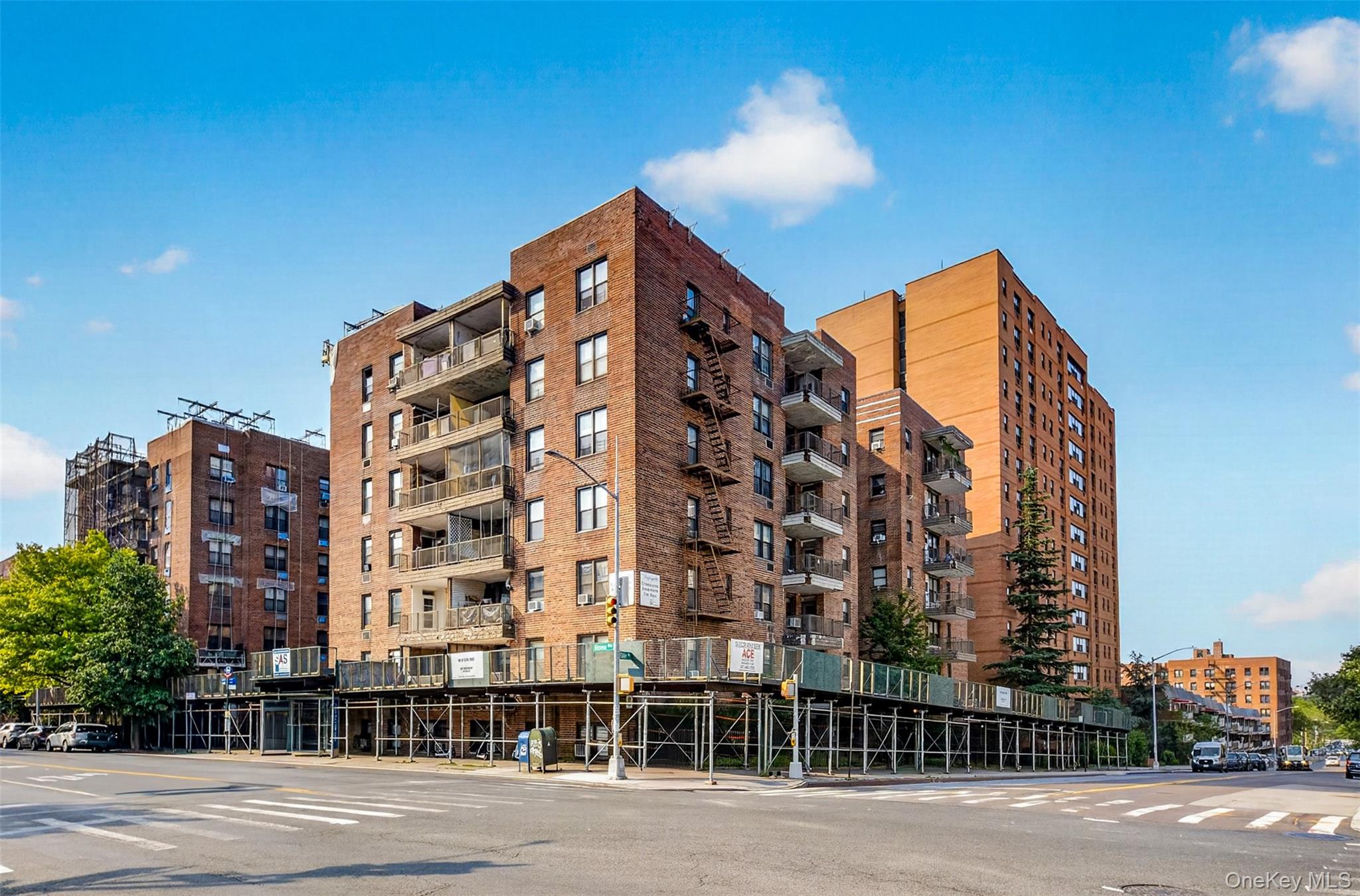 138-70 Elder Avenue 3l Property Photo 1