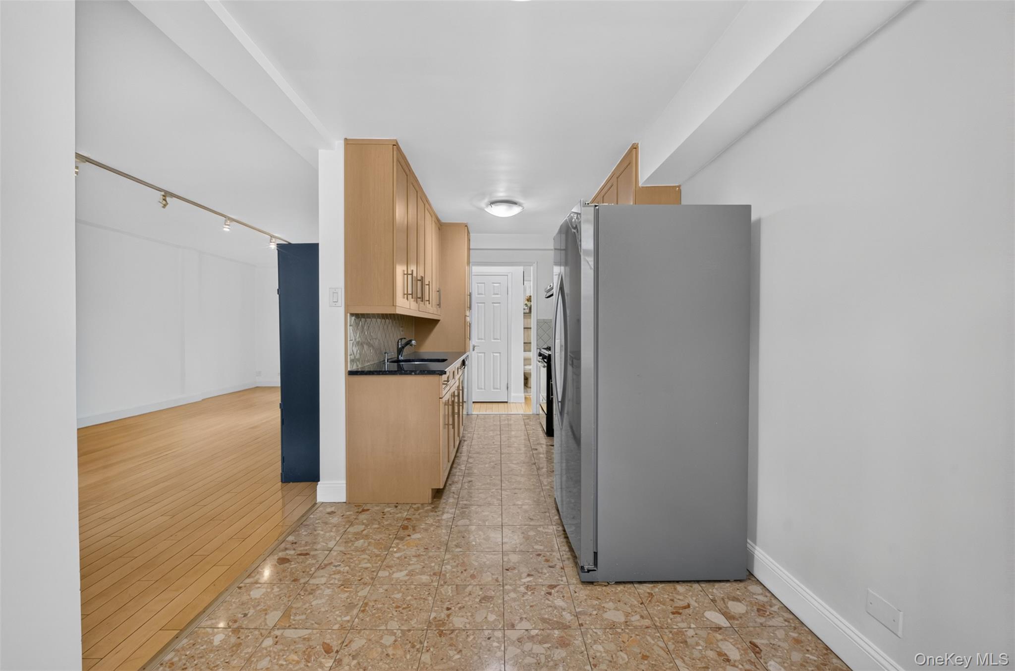 138-70 Elder Avenue 3l Property Photo 11