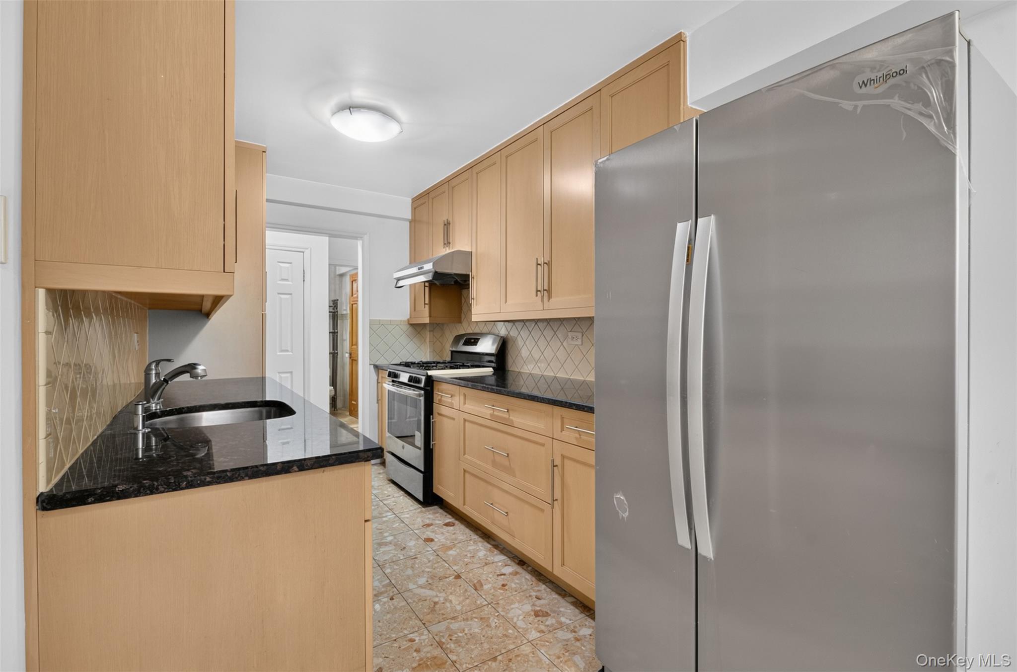 138-70 Elder Avenue 3l Property Photo 12
