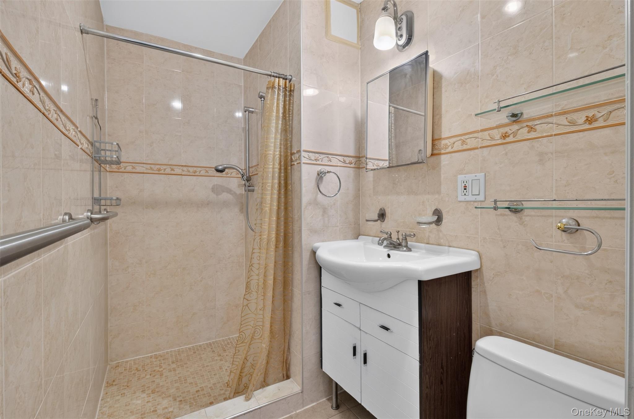 138-70 Elder Avenue 3l Property Photo 19