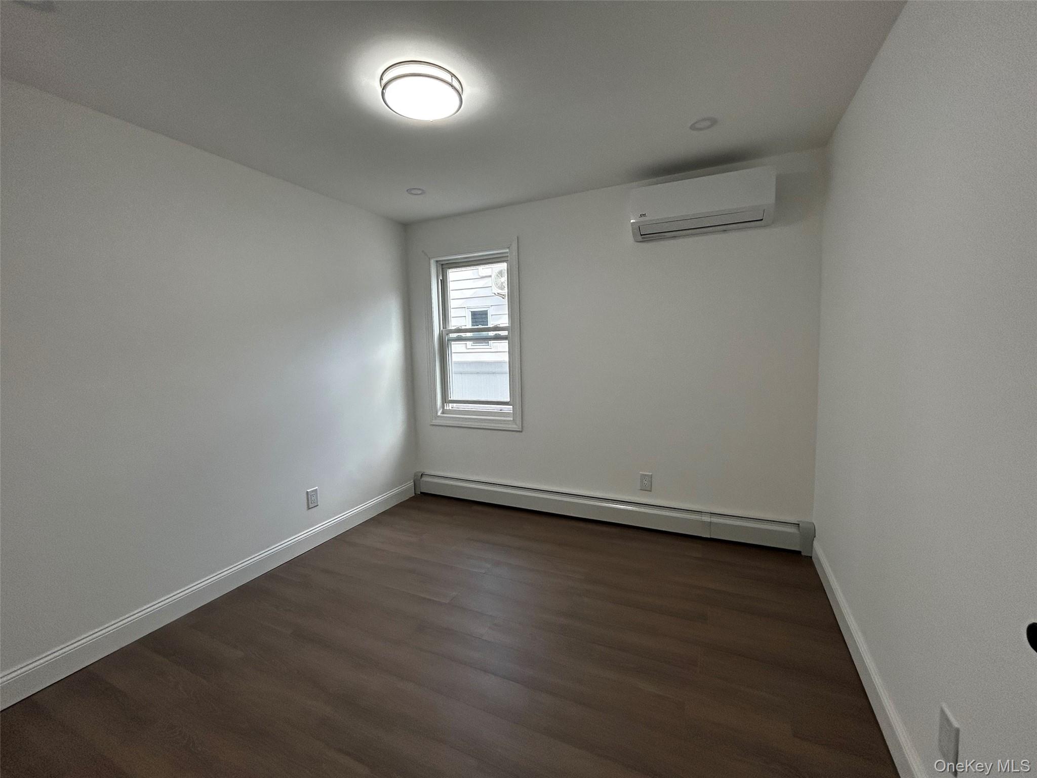 6446 217th 2fl Property Photo 5