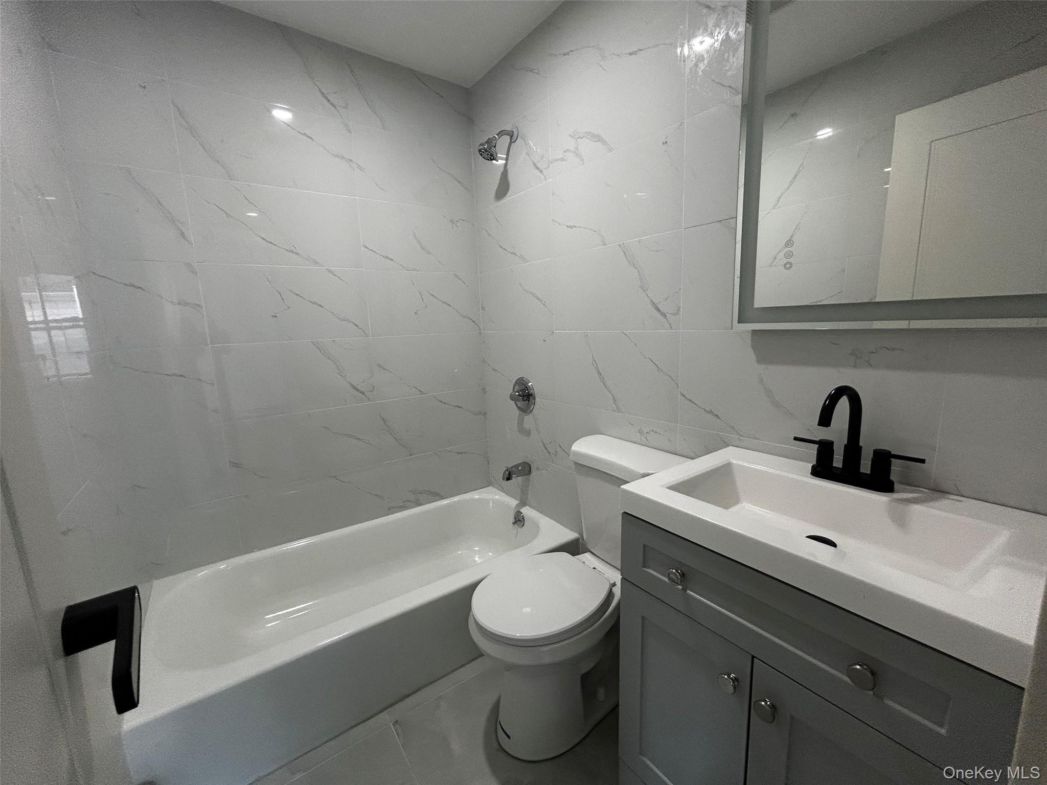 6446 217th 2fl Property Photo 6