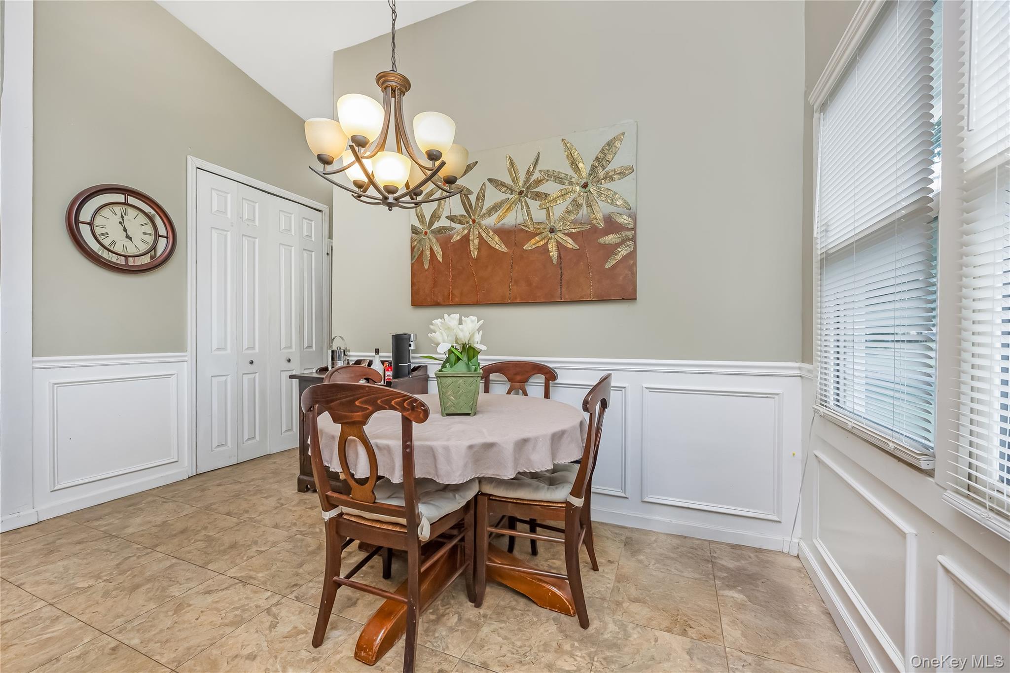 25 Beverly Street Property Photo 3
