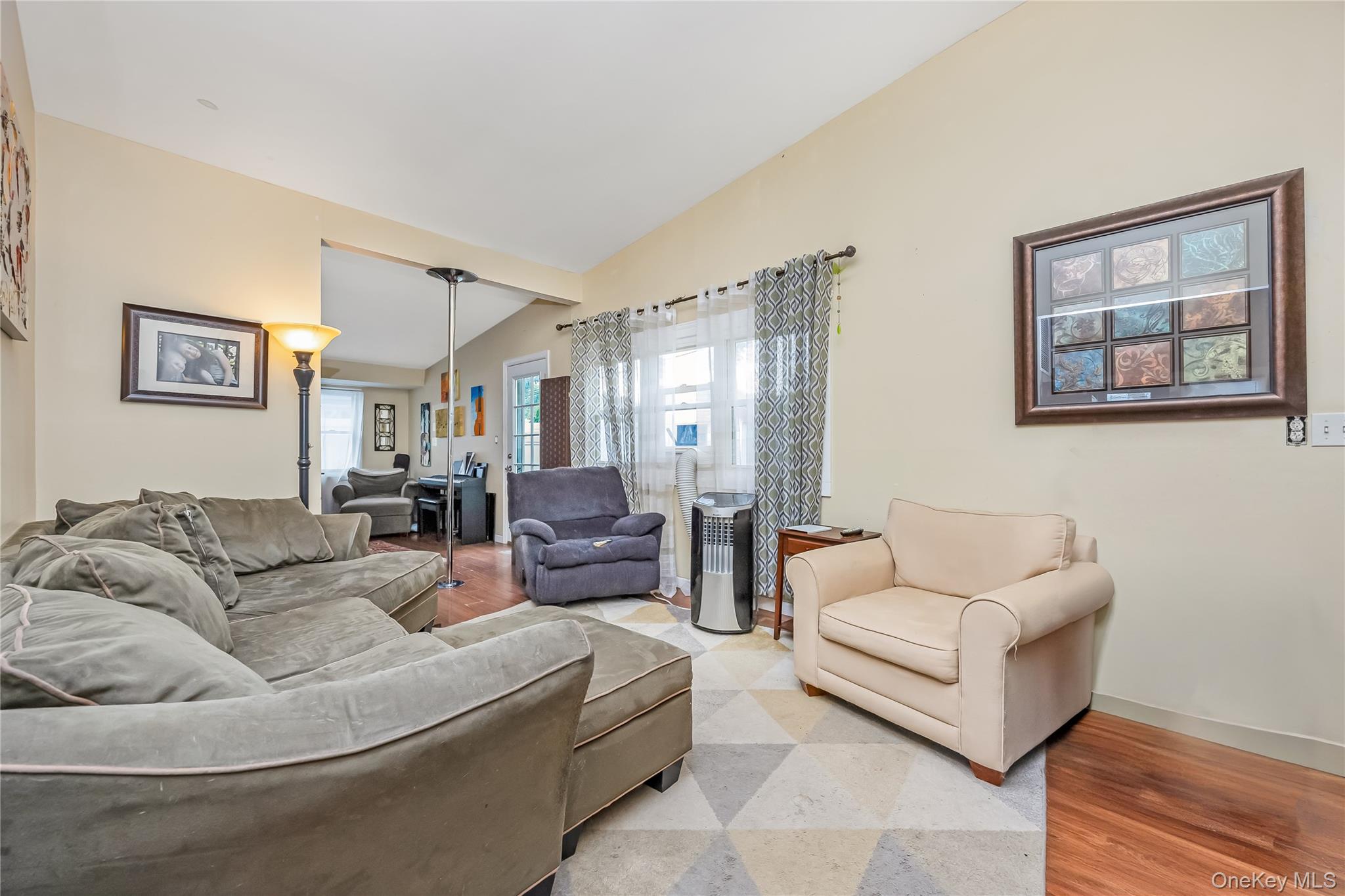 25 Beverly Street Property Photo 7