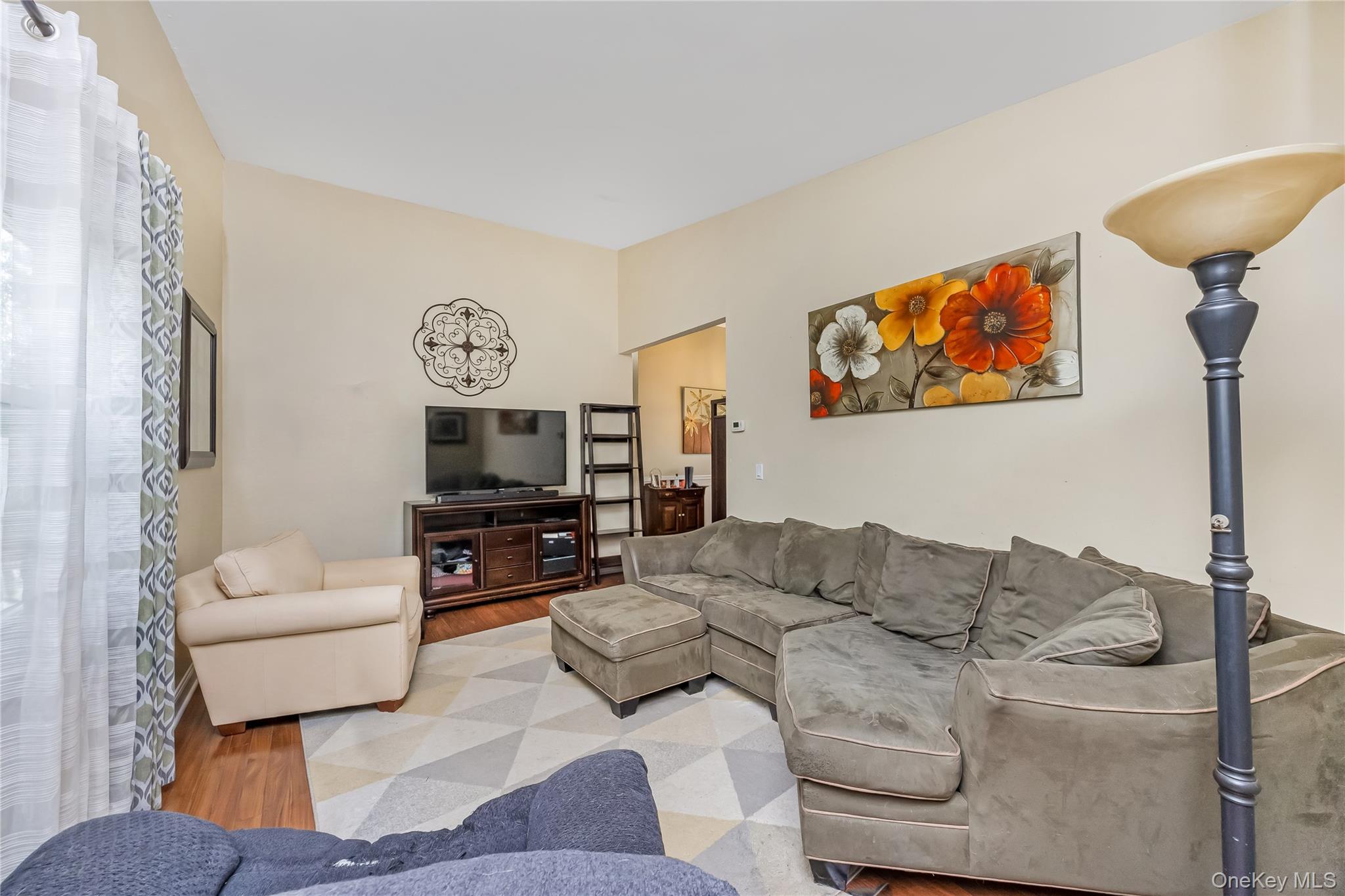 25 Beverly Street Property Photo 8