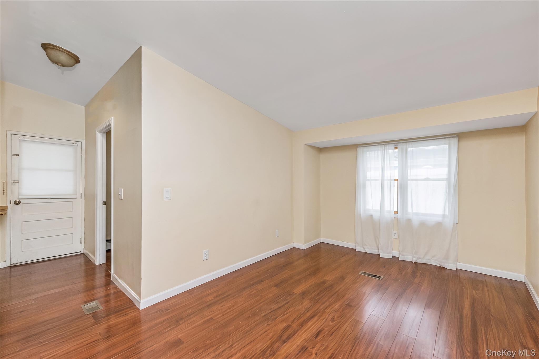 25 Beverly Street Property Photo 9