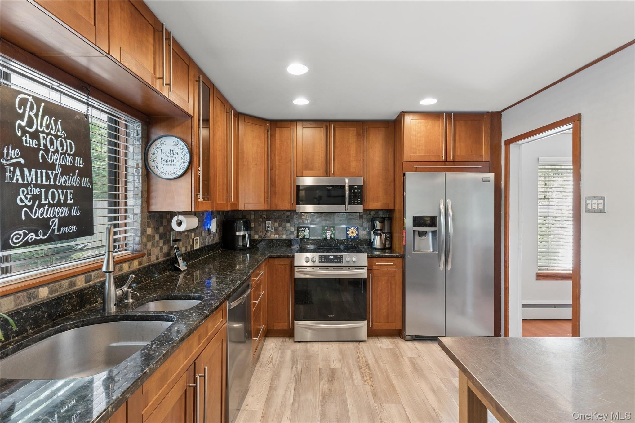 27 Sugarbush Lane Property Photo 7