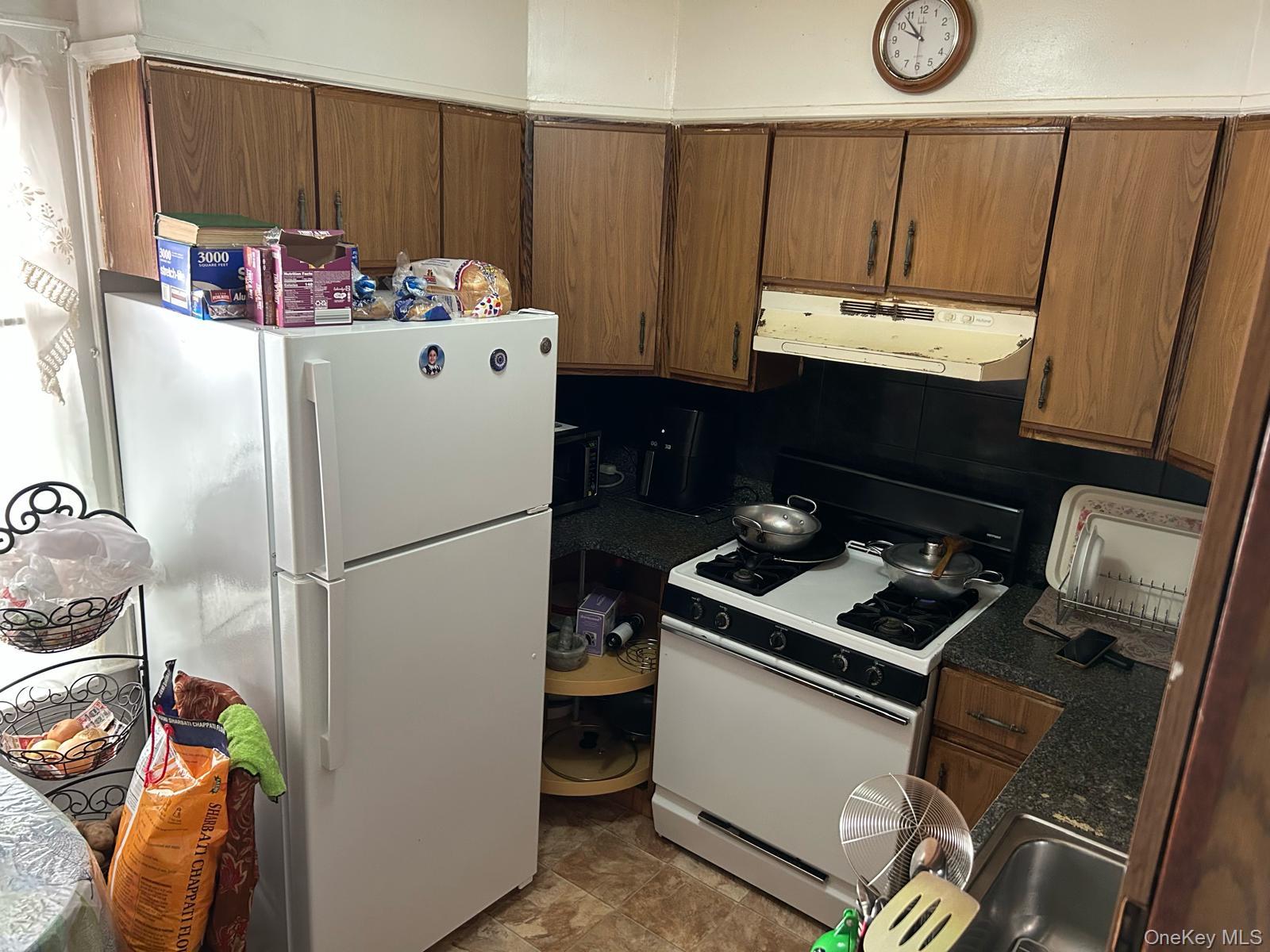 17052 Cedarcroft Road 2 Property Photo 4