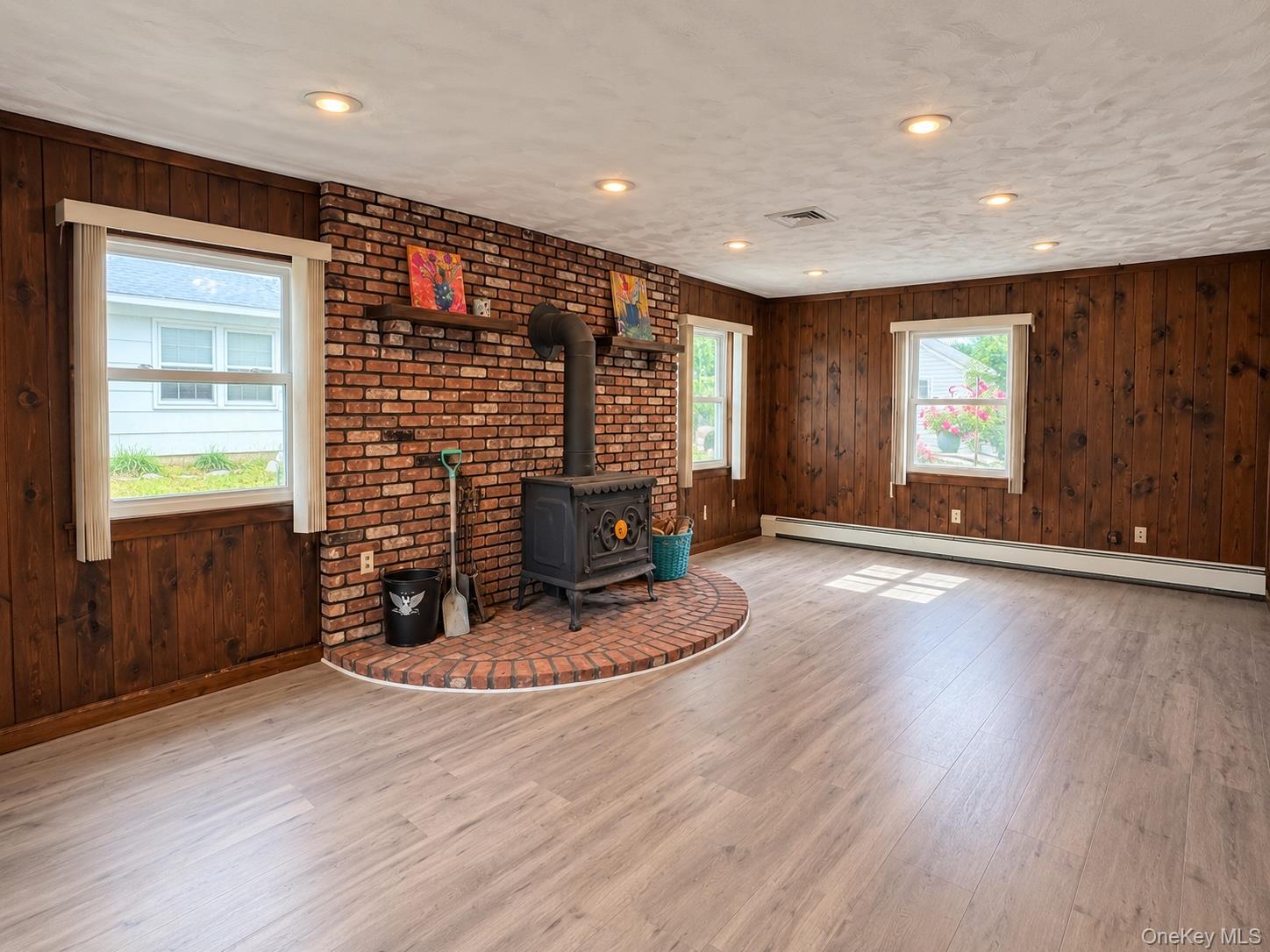 67 Lakeside Avenue Property Photo 4
