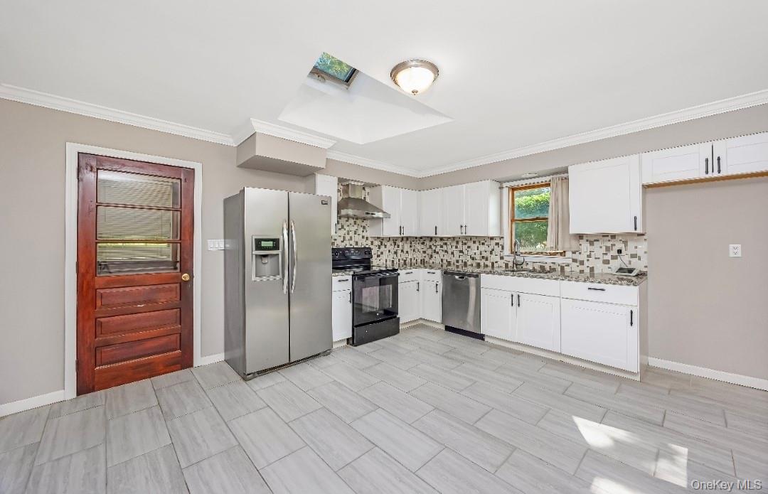 9 Half Moon Pond Road Property Photo 11