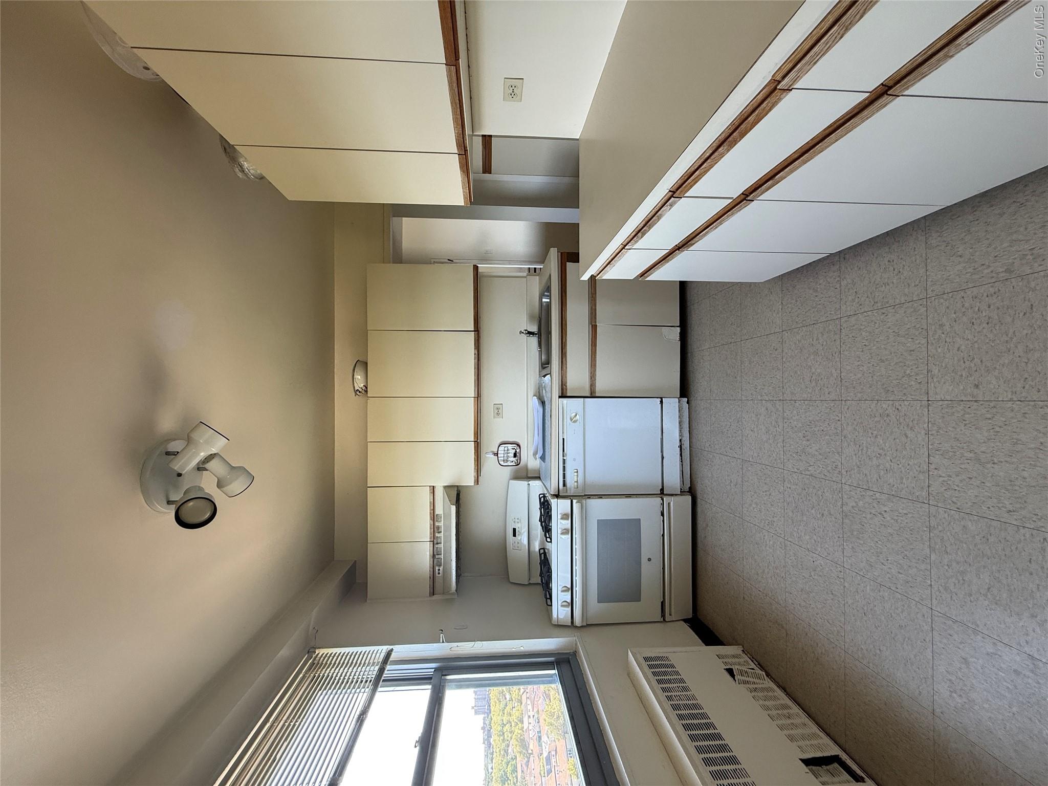 61-20 Grand Central Parkway A 1205 Property Photo 18
