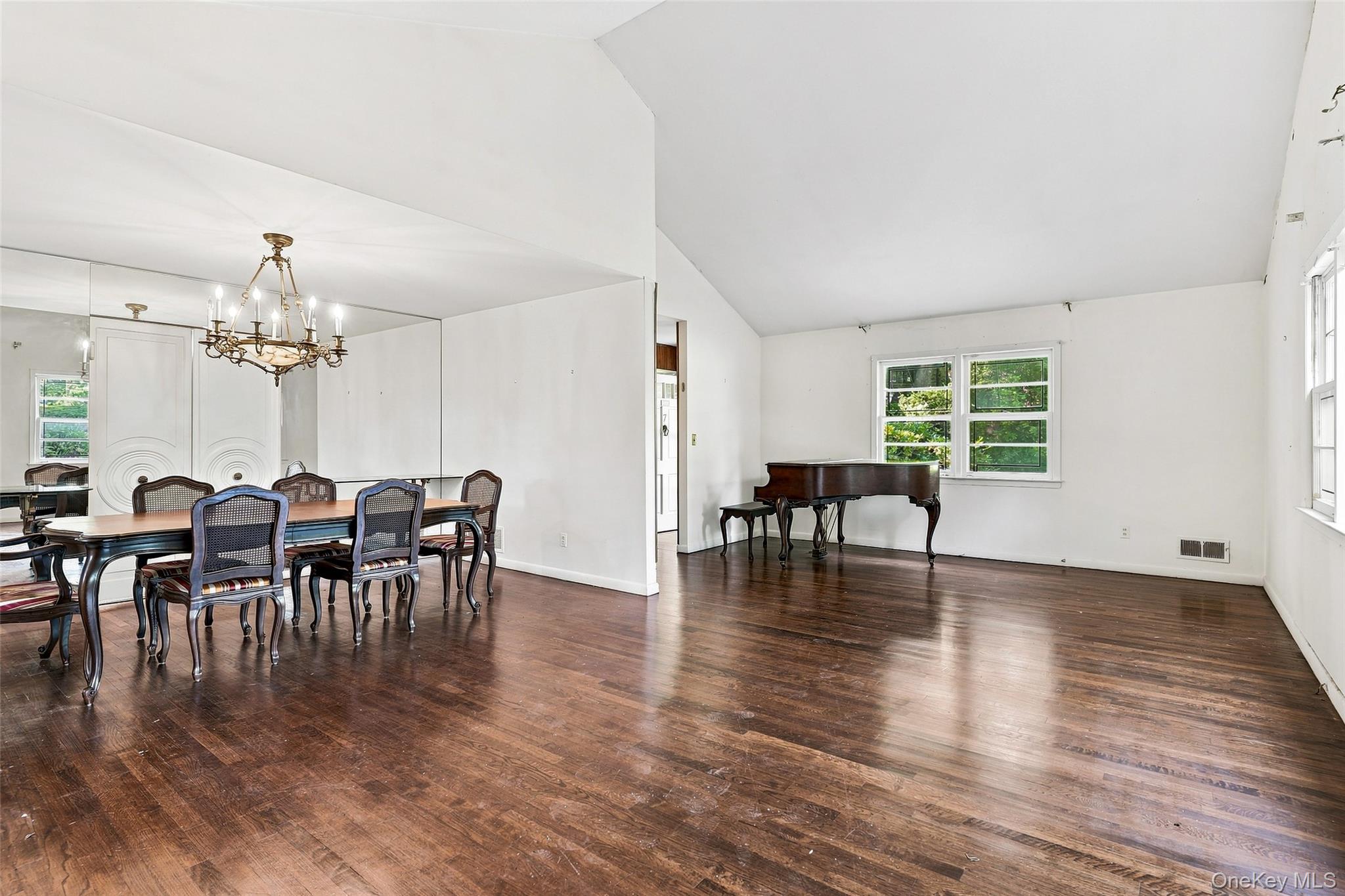 7 Overhill Road Property Photo 5