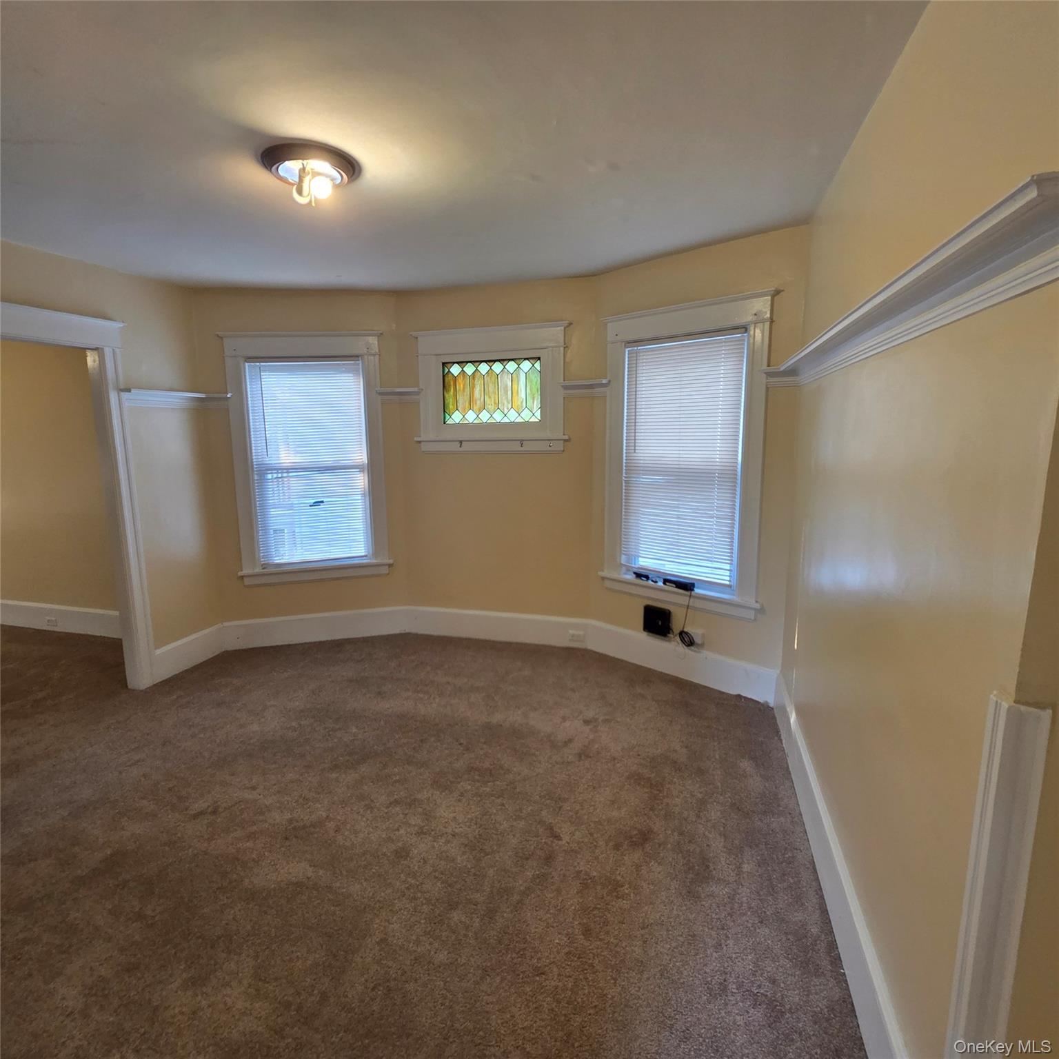 35 Manitou Avenue 2 Property Photo 8