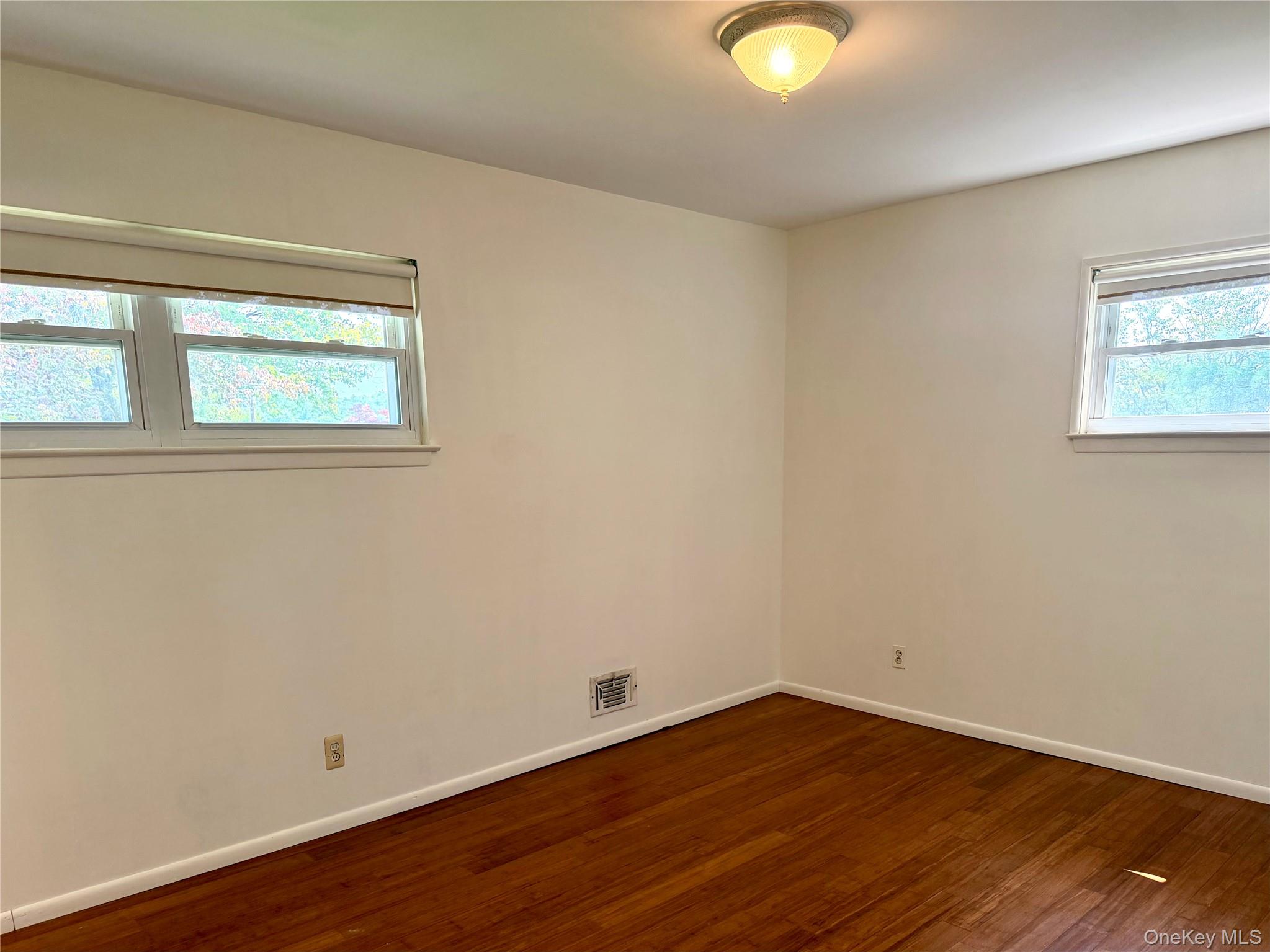40 Crescent View Property Photo 17