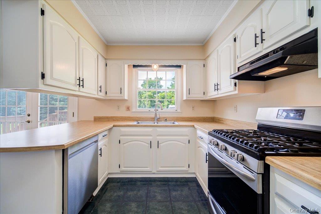 207 Butter Hill Drive Property Photo 24