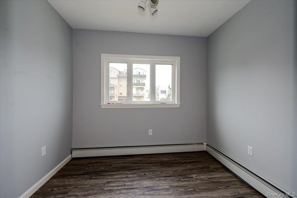 450 E Broadway Property Photo 9
