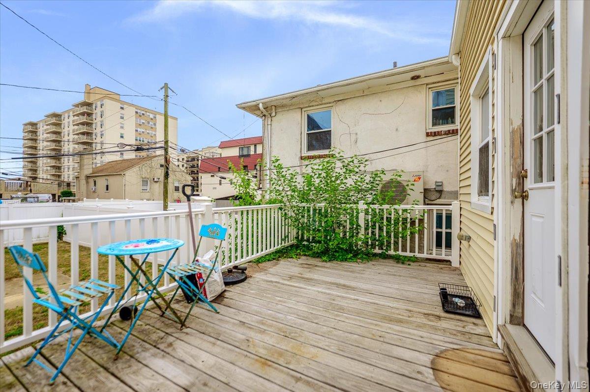 450 E Broadway Property Photo 15