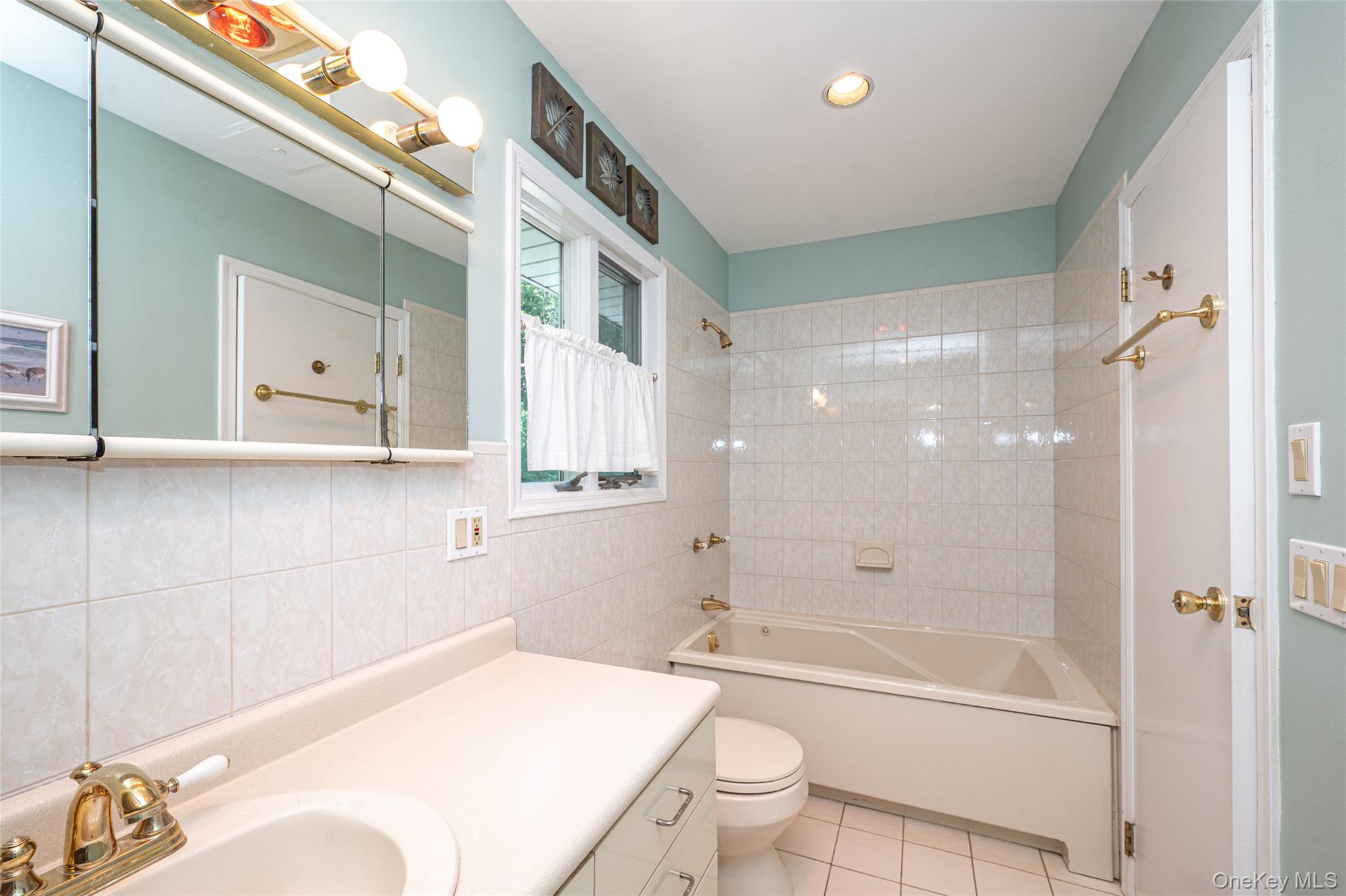 40 Somerset Drive Property Photo 17