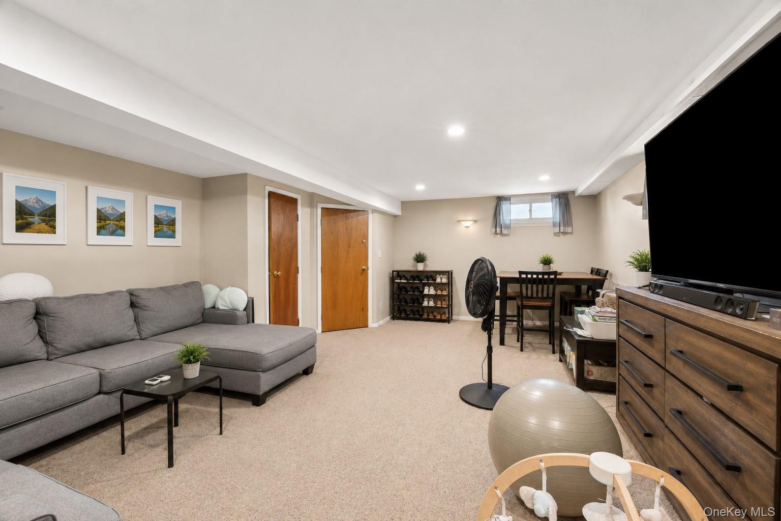 1024 First Avenue Property Photo 37