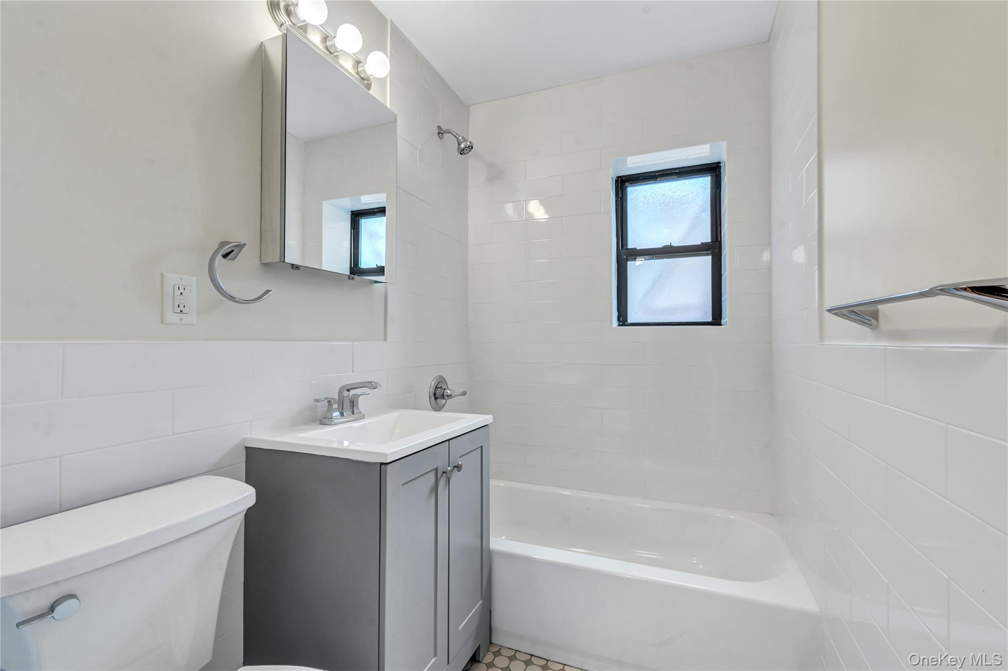 671 Bronx River Road 4p Property Photo 7