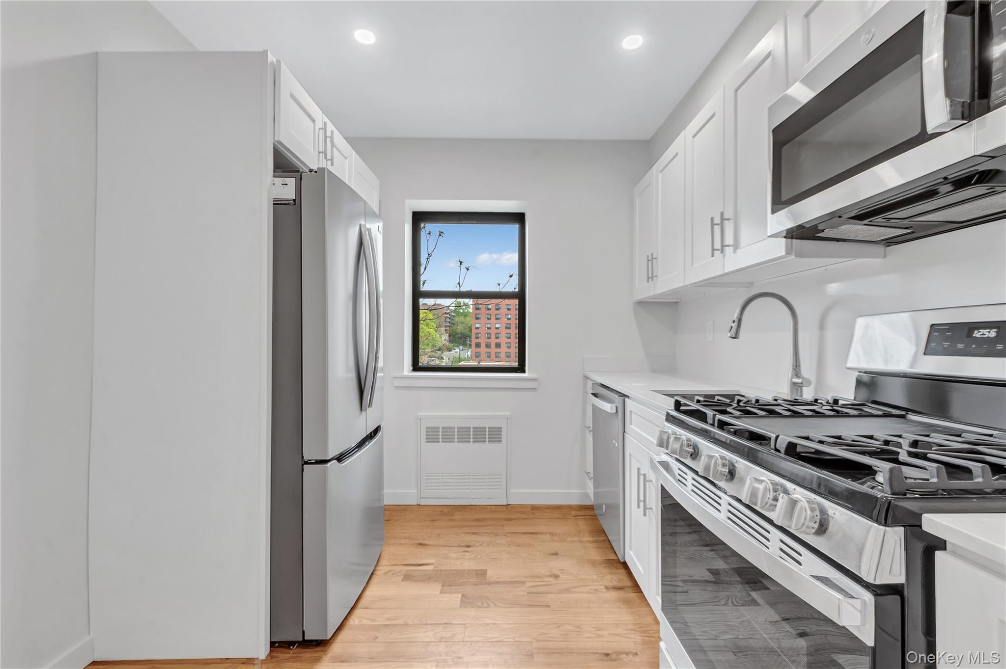 671 Bronx River Road 4p Property Photo 9
