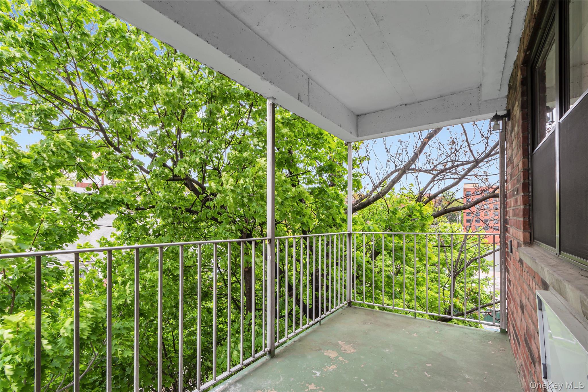 671 Bronx River Road 4p Property Photo 10