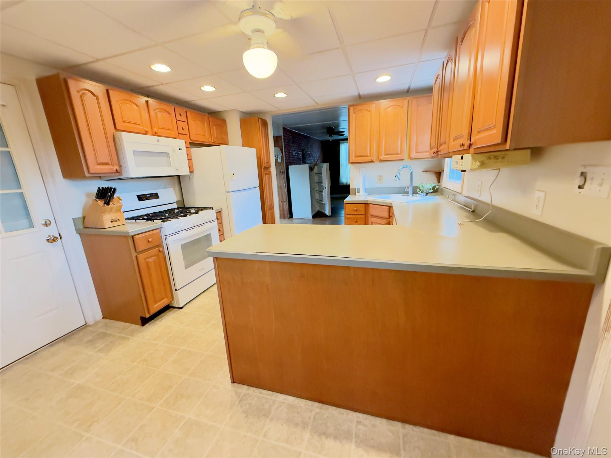 25 Church Street Property Photo 5