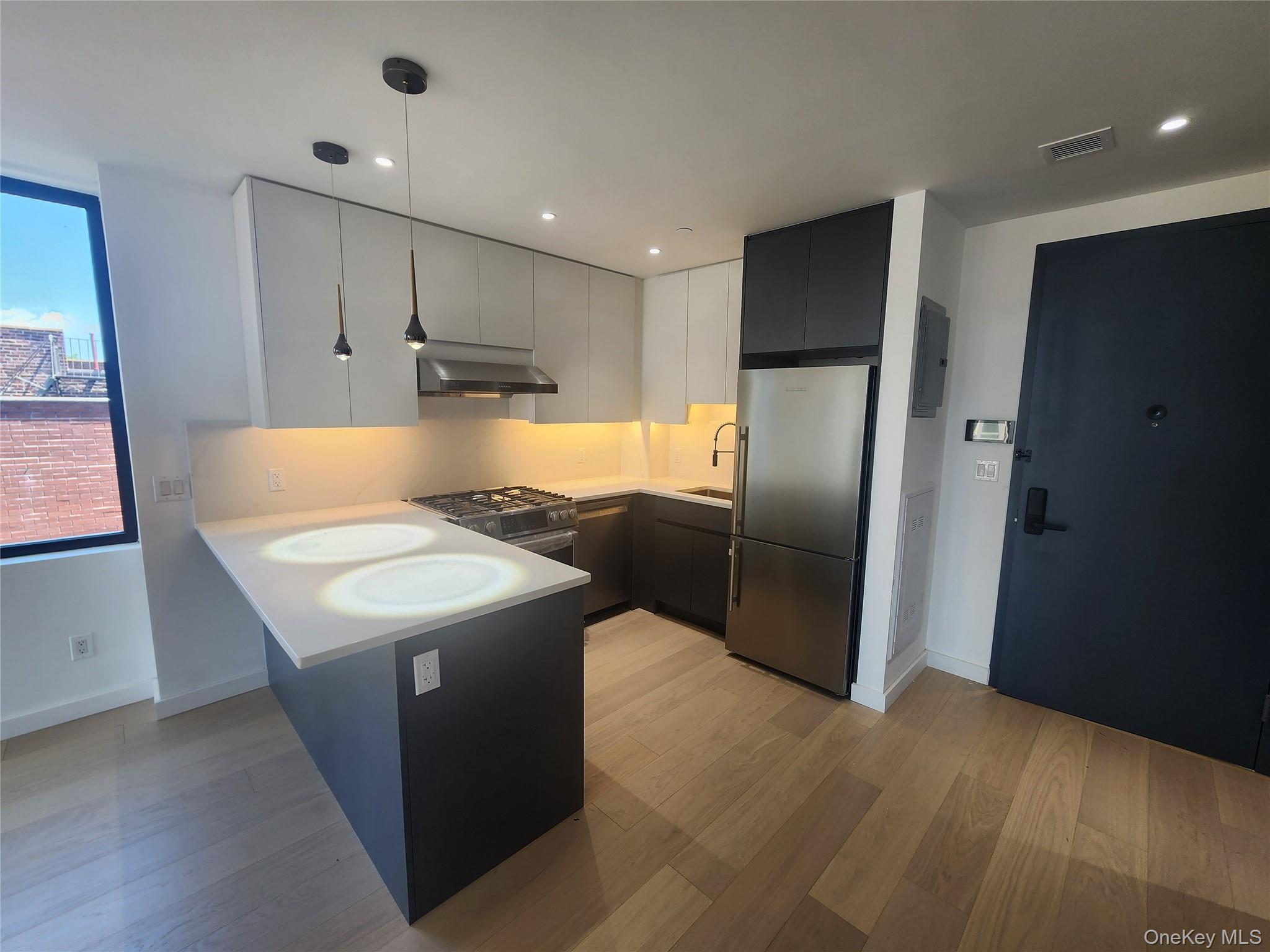 108-15 72 Avenue 7a Property Photo 8