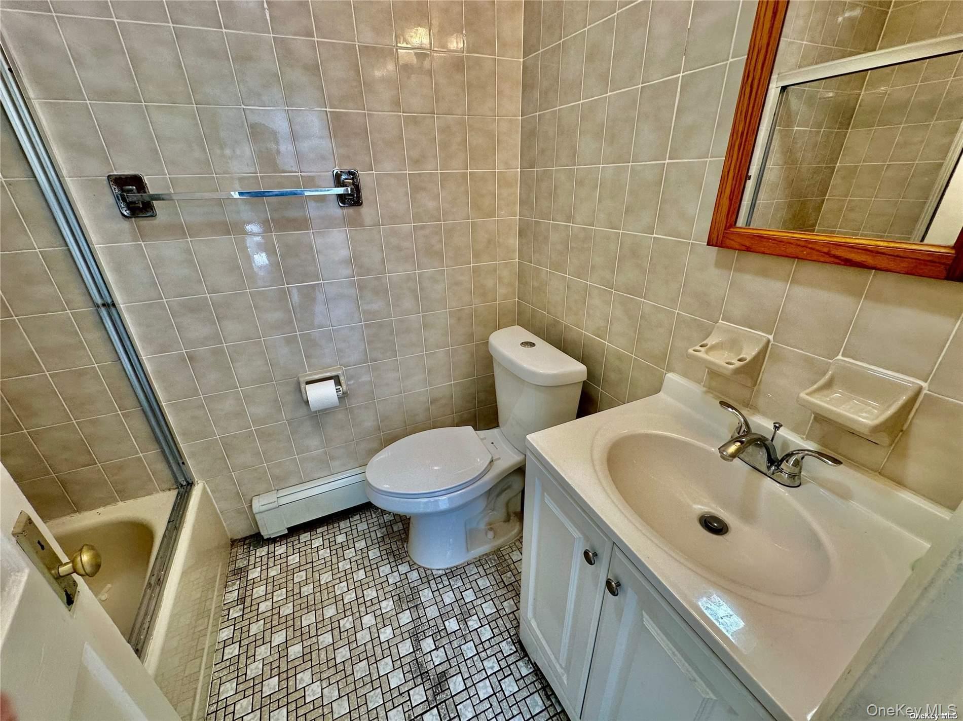 918 Hempstead Turnpike 4 Property Photo 5