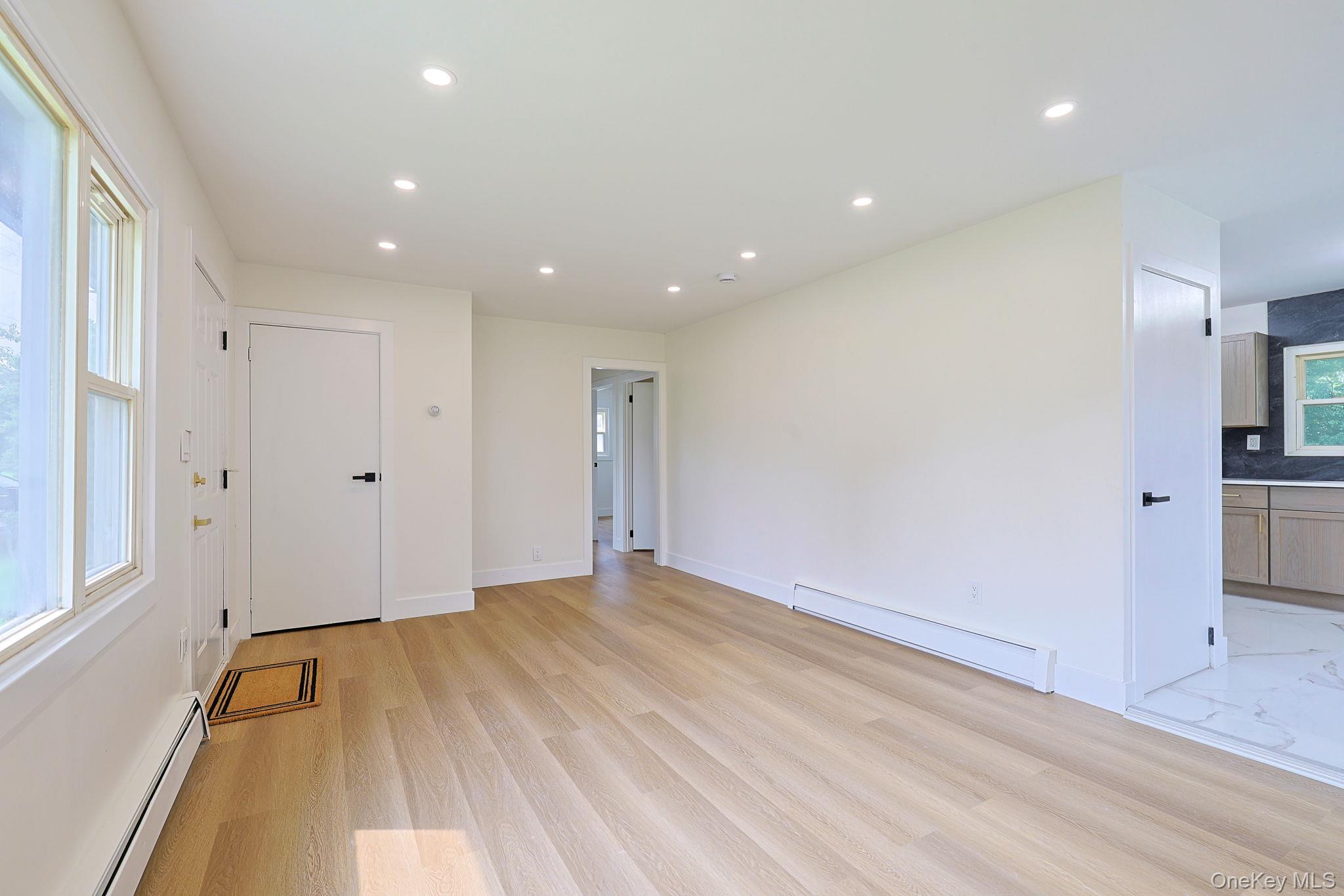 15 Fleetwood Drive Property Photo 4