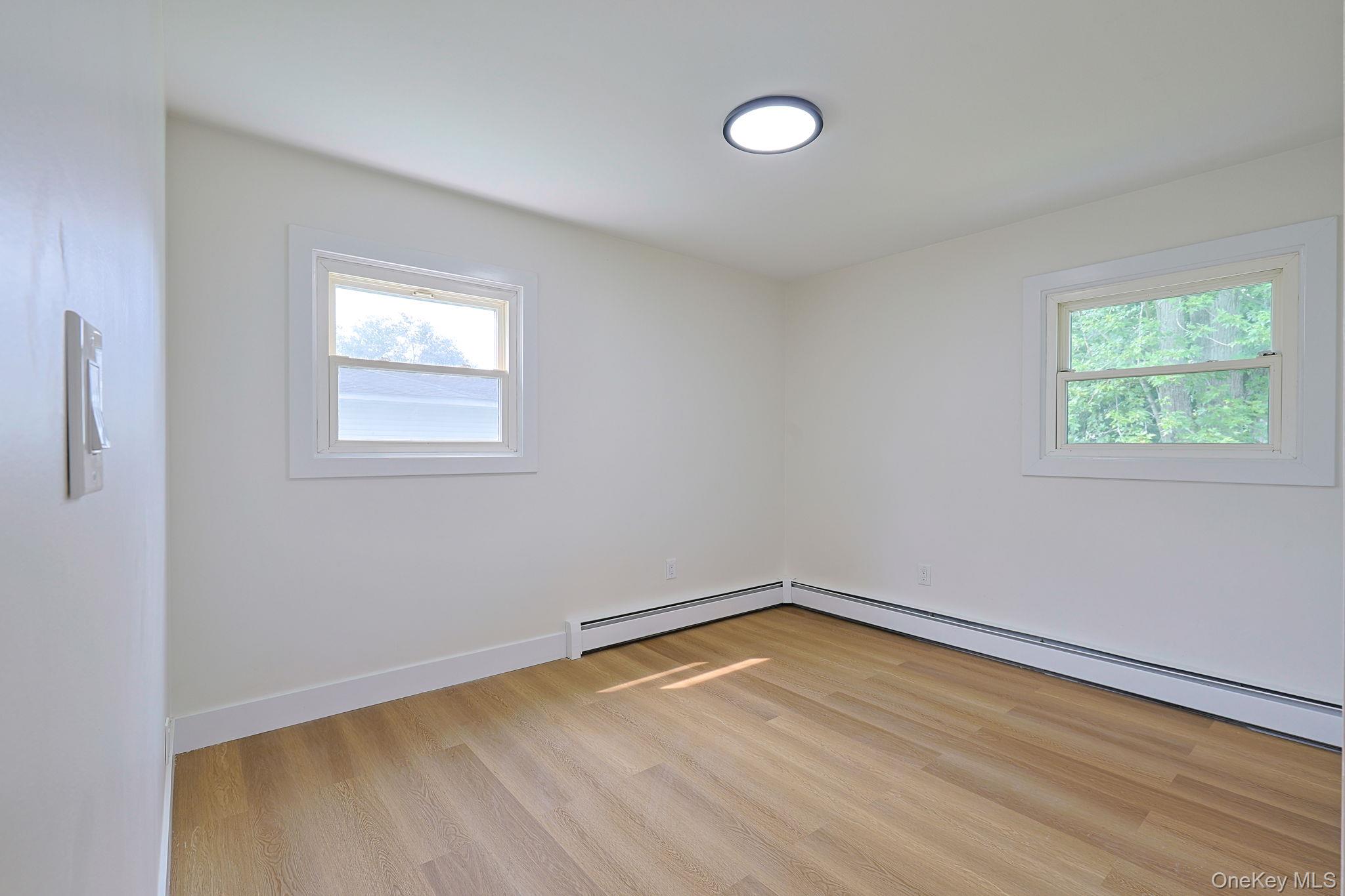 15 Fleetwood Drive Property Photo 12
