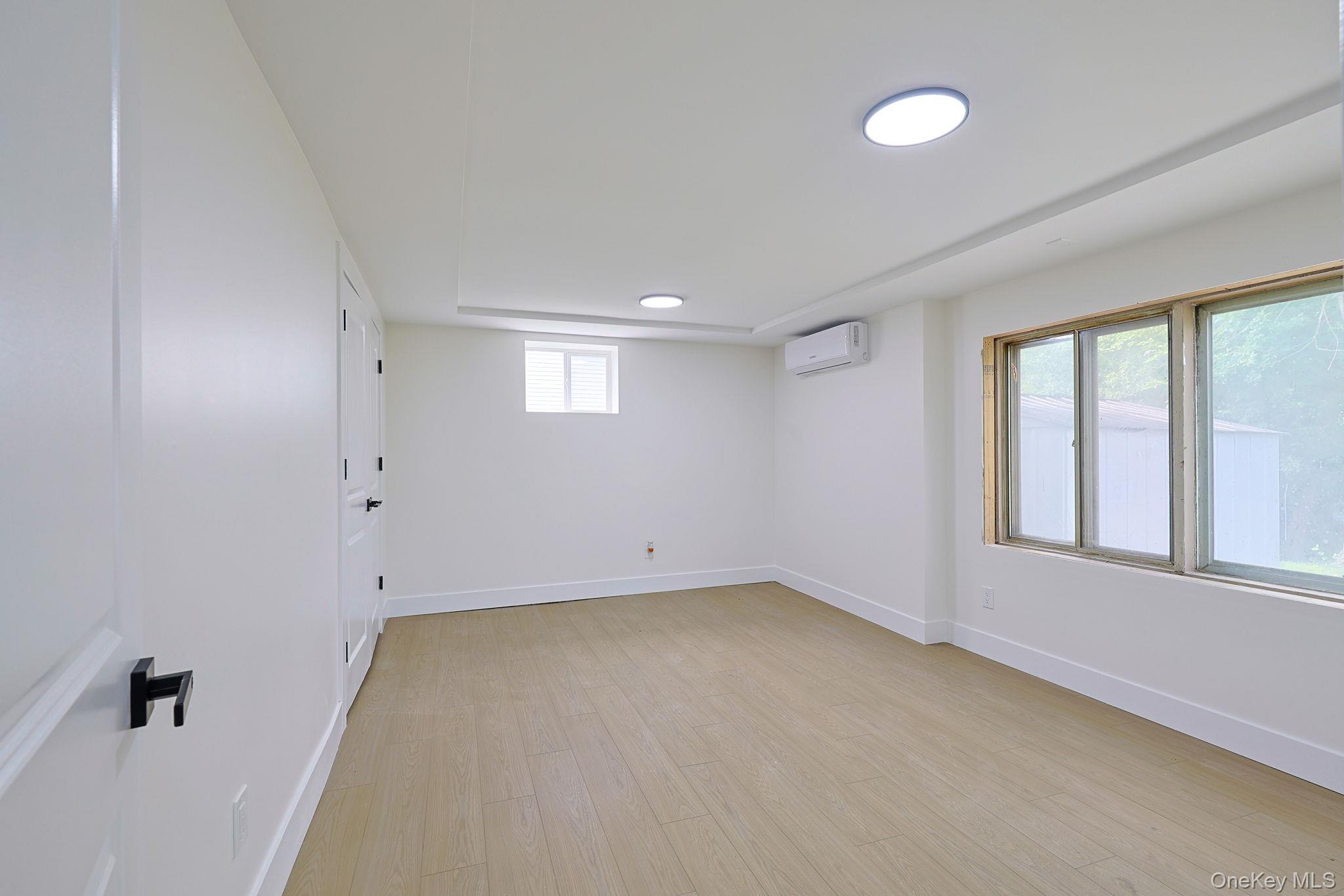 15 Fleetwood Drive Property Photo 17