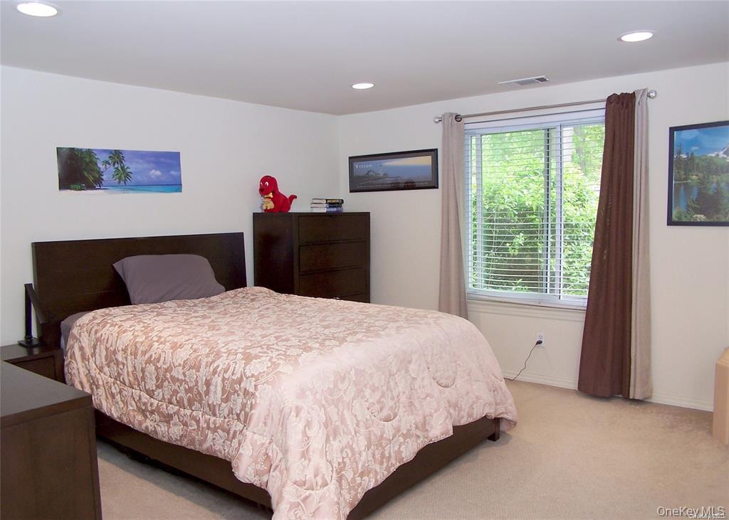 159 Cambridge Drive Property Photo 9