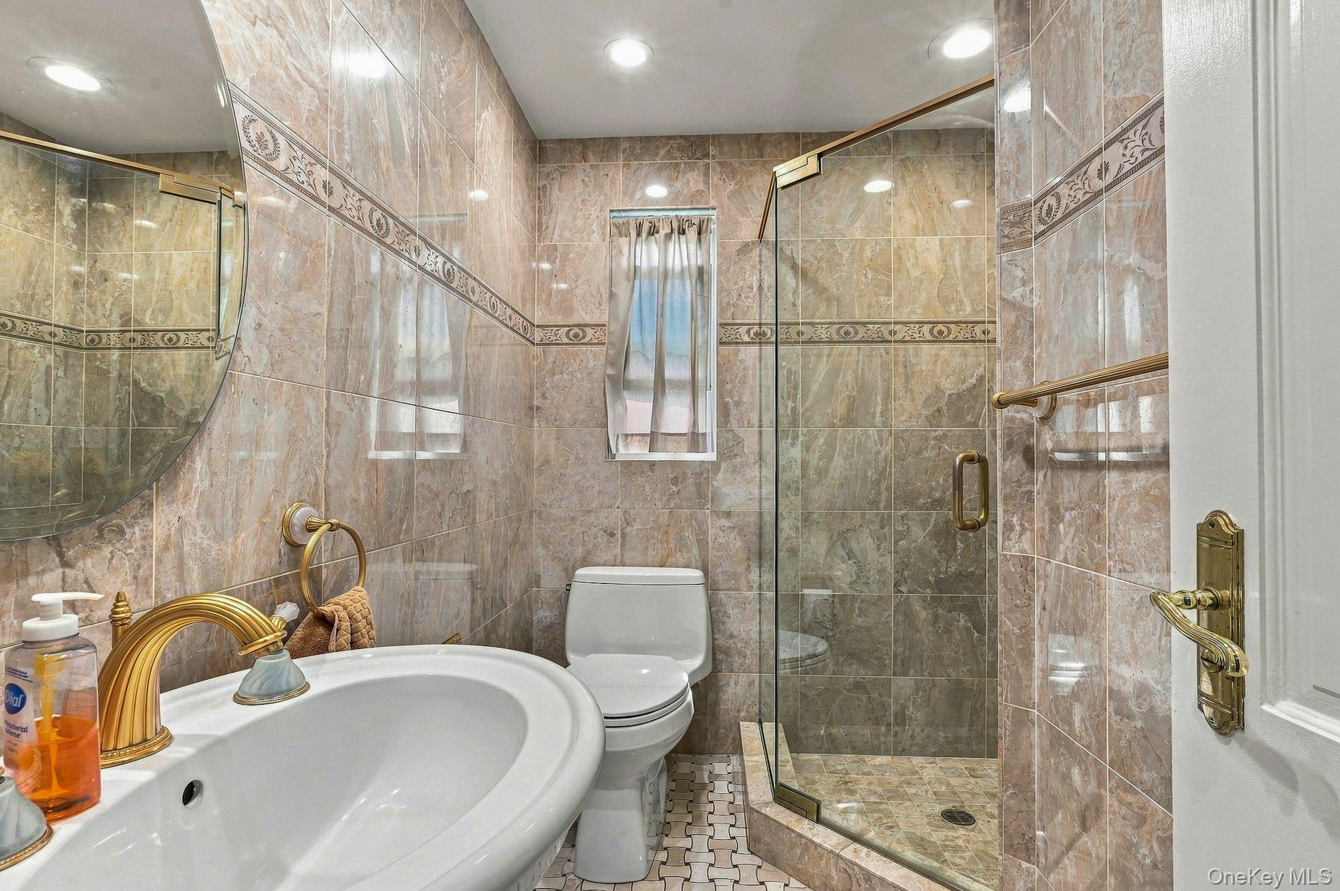 1 Shore Park Road Property Photo 13