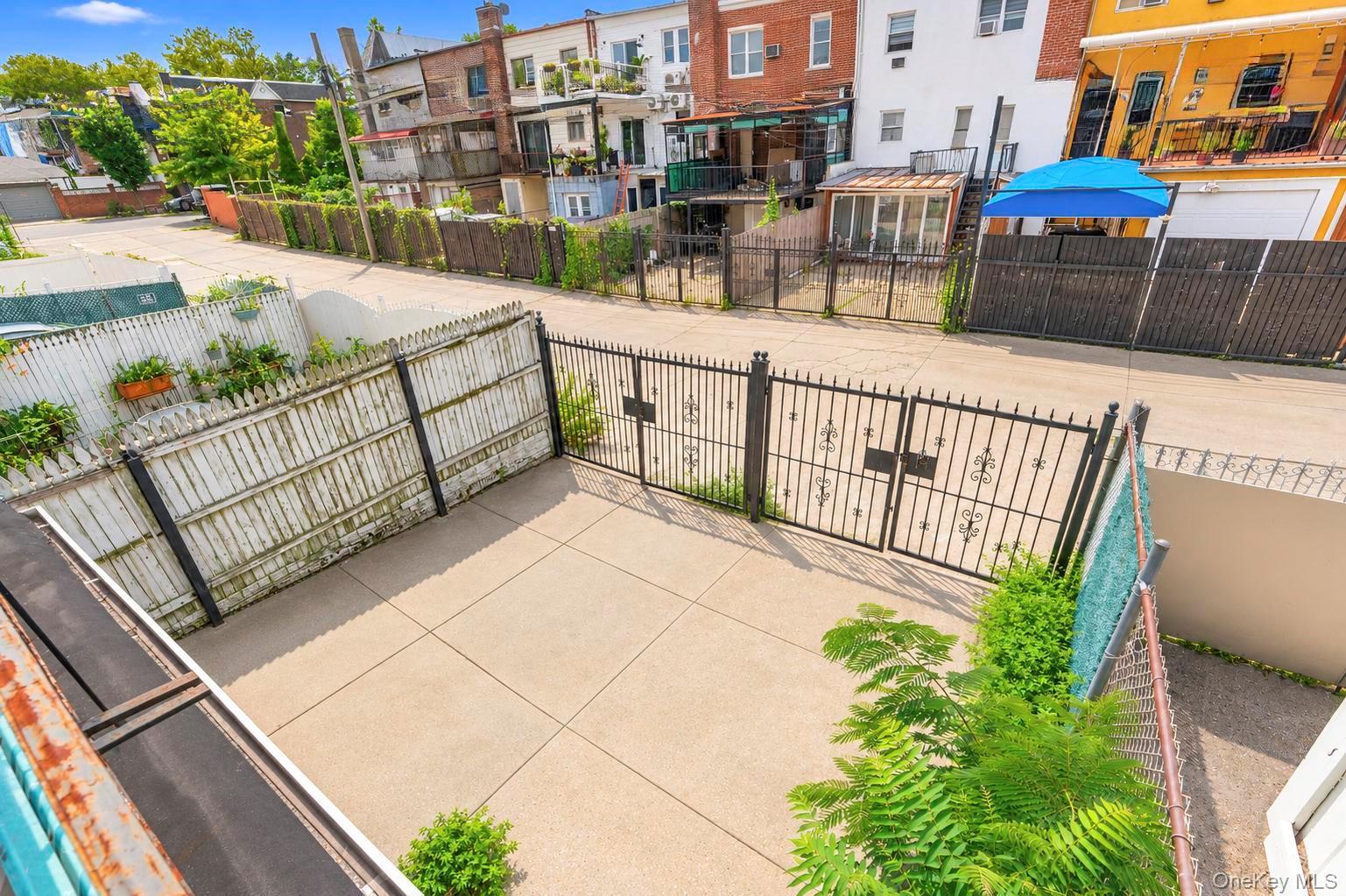 25-50 86th Street Property Photo 4