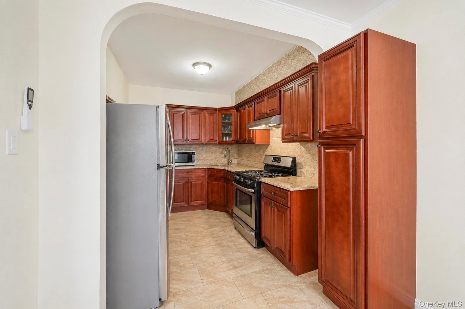 25-50 86th Street Property Photo 16