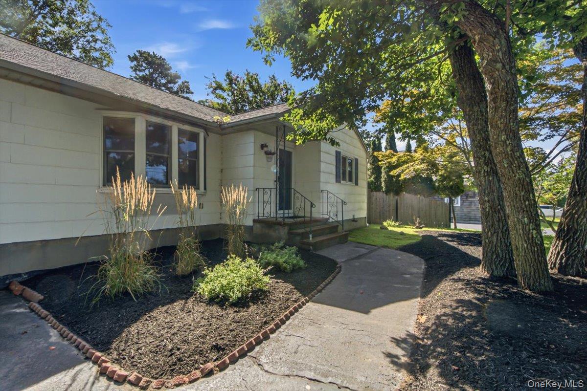 189 Belleview Avenue Property Photo 1