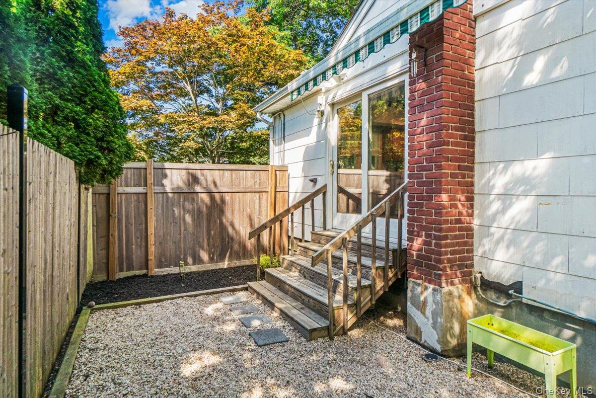 189 Belleview Avenue Property Photo 21