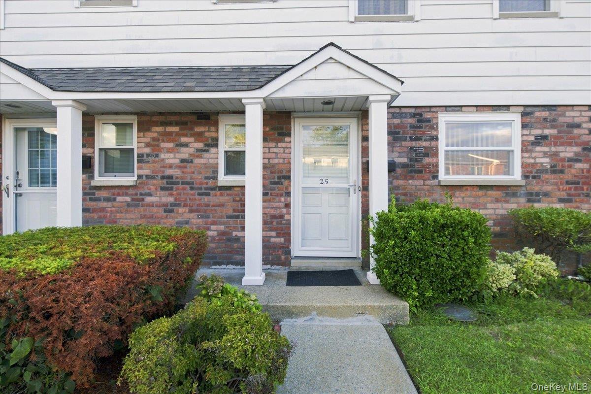1030 Franklin Avenue 25 Property Photo 3